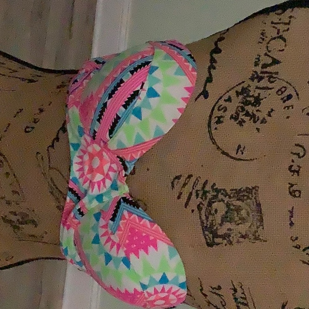 Rue Bleu swim top, size large but fits like a small. In great condition.